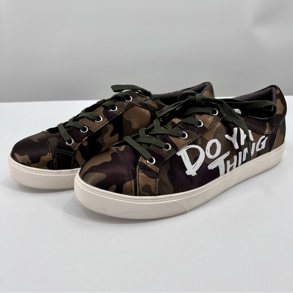 Aldo Women’s Size 10 Camo Sneakers “Do Ya Thing” Satin Finish Great Quality! - Picture 8 of 12
